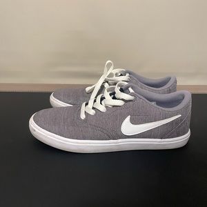 Nike SB Size 8 men’s